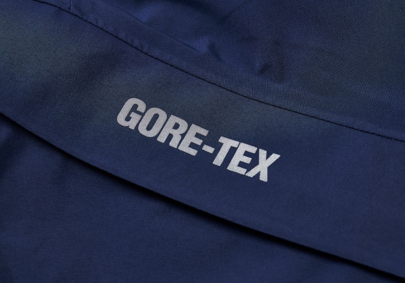 Navy Palace Gore-Tex R-Tek Cargo Short Shorts | TL59-S7-RY