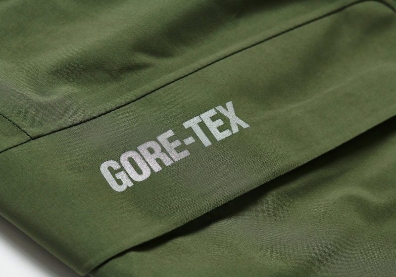 Olive Palace Gore-Tex R-Tek Cargo Short Shorts | CH26-R5-MD