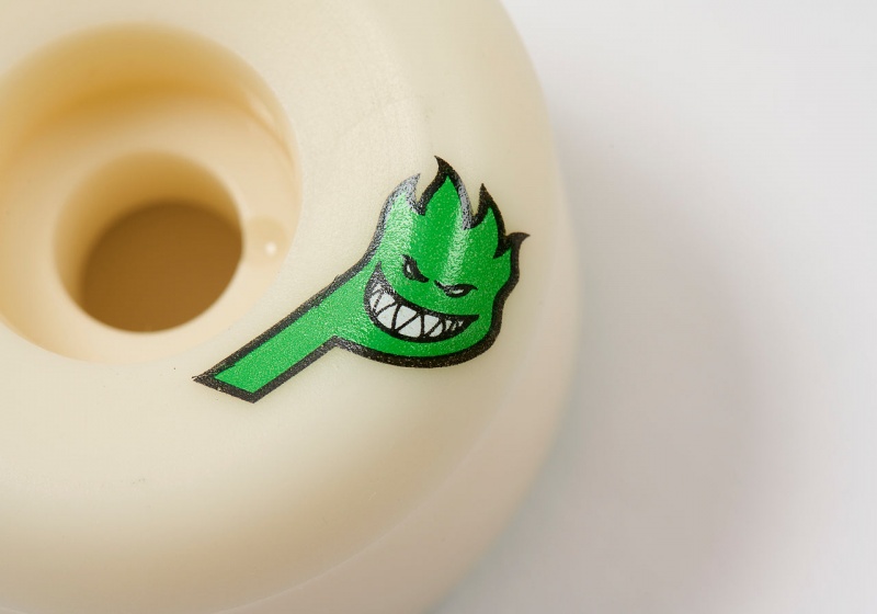 White / Green Palace Spitfire Conical Full Formula Four Natural Wheels 54mm Hardware | XQ77-E0-ZJ