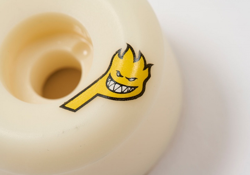 White / Yellow Palace Spitfire Conical Full Formula Four Natural Wheels 53mm Hardware | EJ66-K9-VH